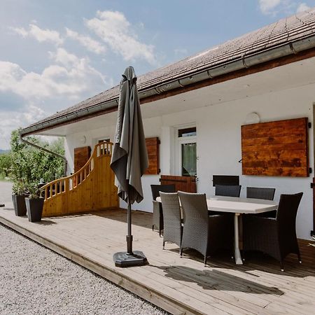 Domaine Les Hirondelles Lucky Villa Domessin ภายนอก รูปภาพ