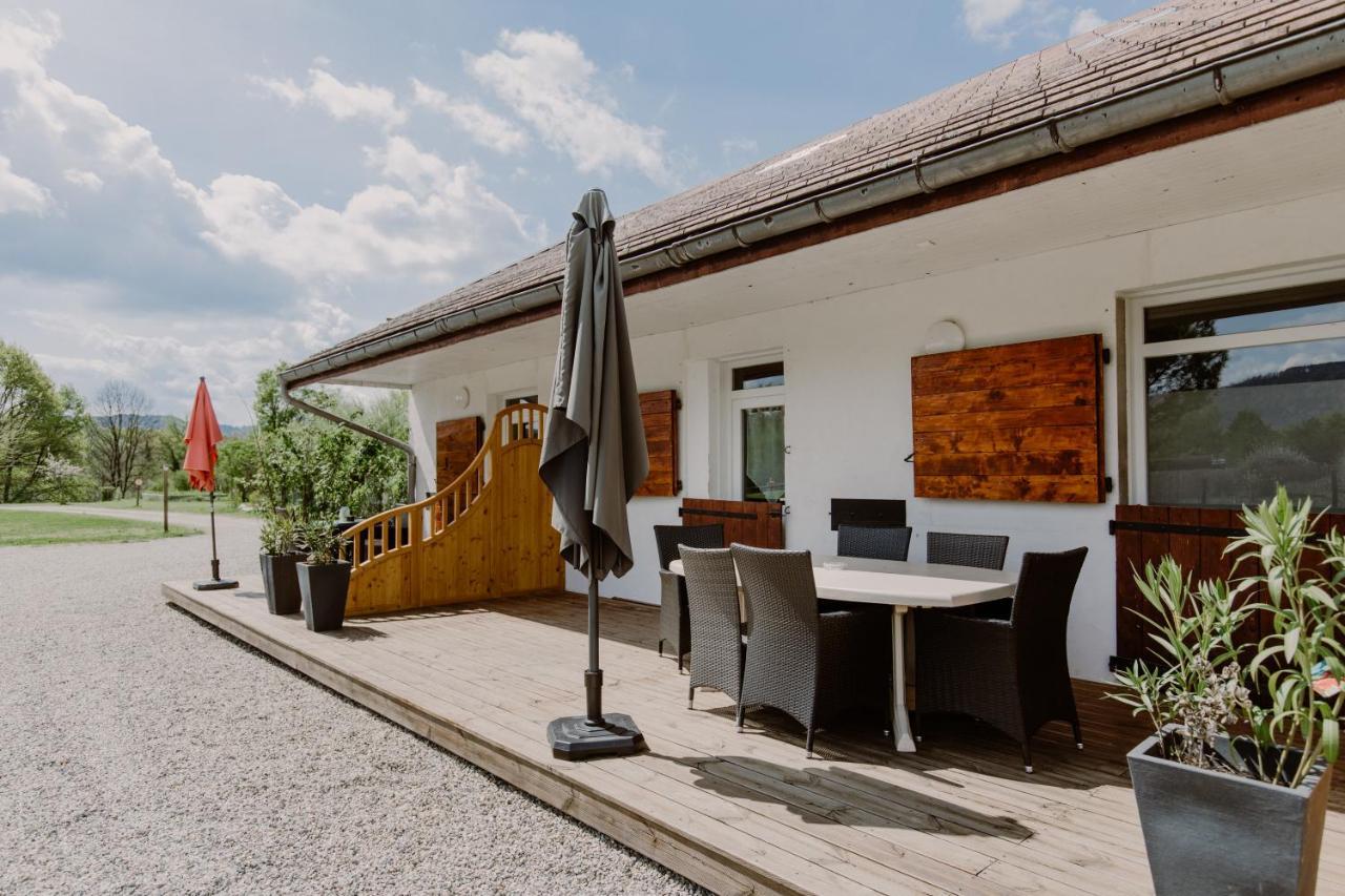 Domaine Les Hirondelles Lucky Villa Domessin ภายนอก รูปภาพ